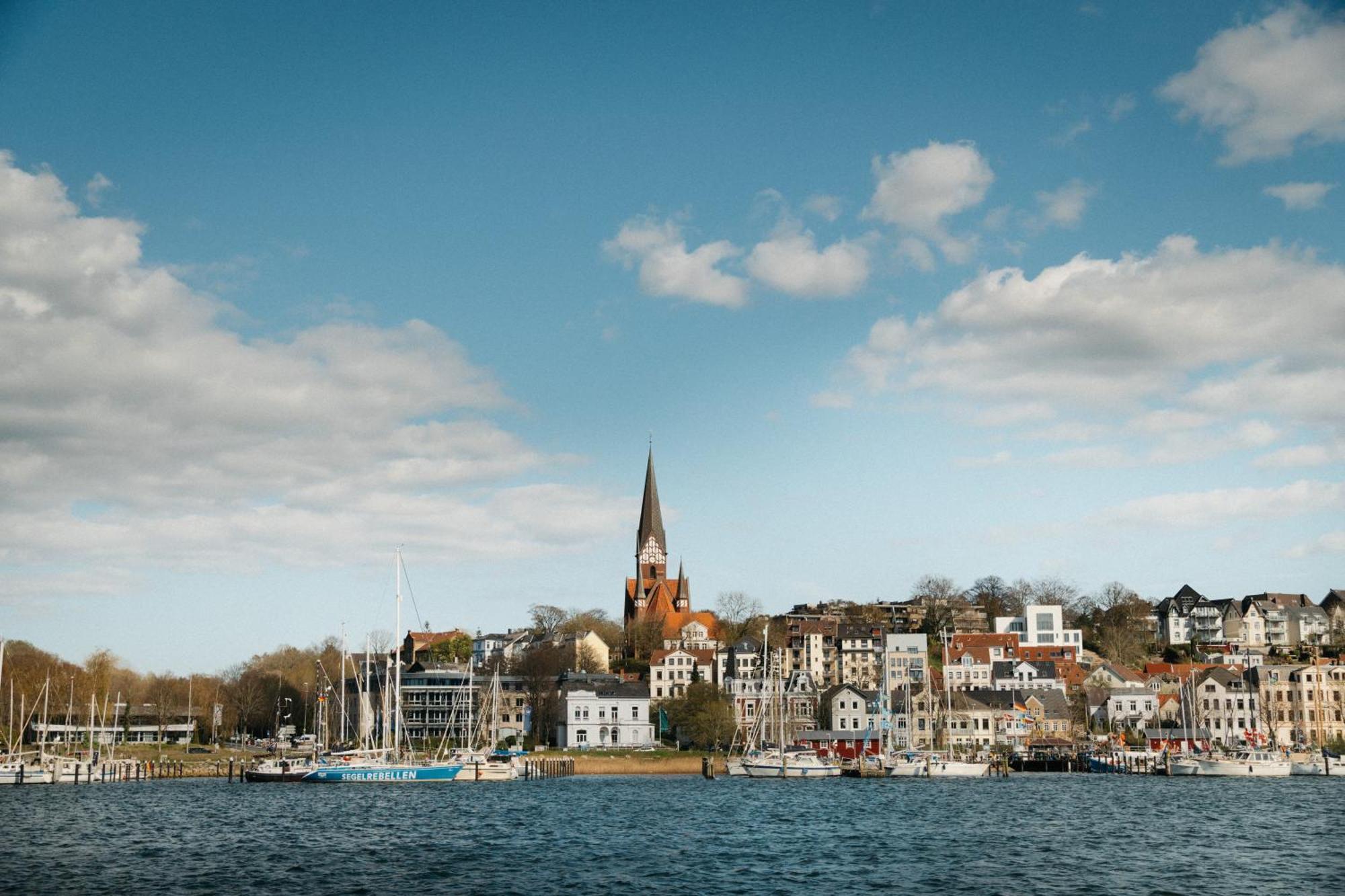 Grosses Apartment Mit 2 Balkonen Zentral Am Nordertor Flensburg Exteriér fotografie